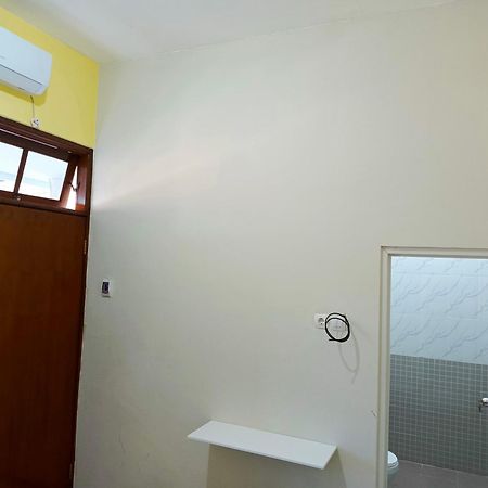 Bebek Kuning Residence Blimbing  Экстерьер фото